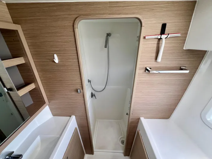 Roxie Yacht Photos Pics 