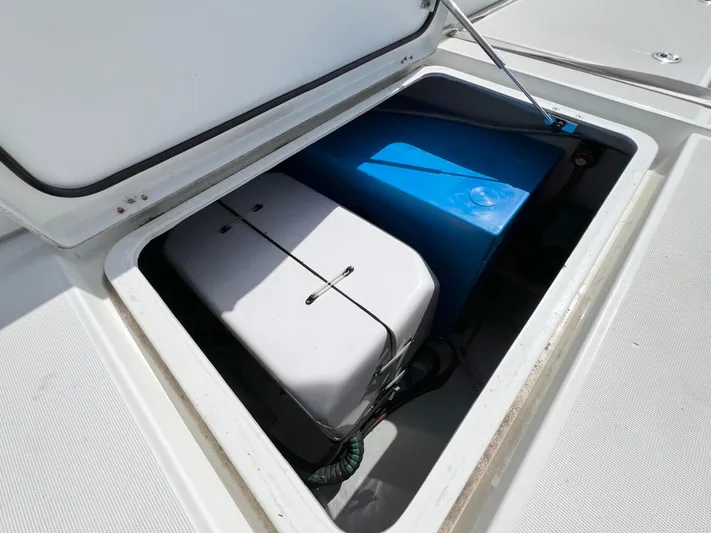 Roxie Yacht Photos Pics 