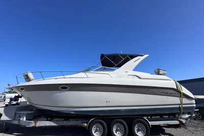 Regal 322 Commodore