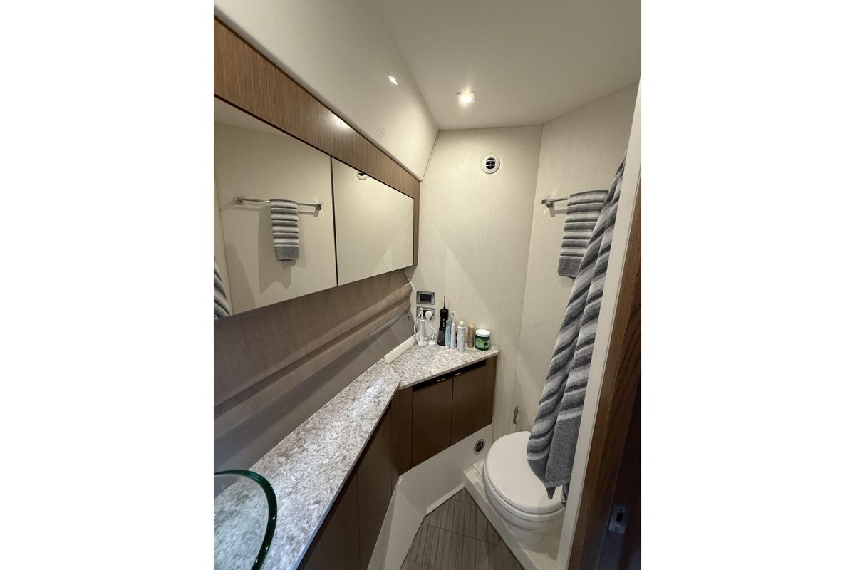 2018 Sea Ray 46 