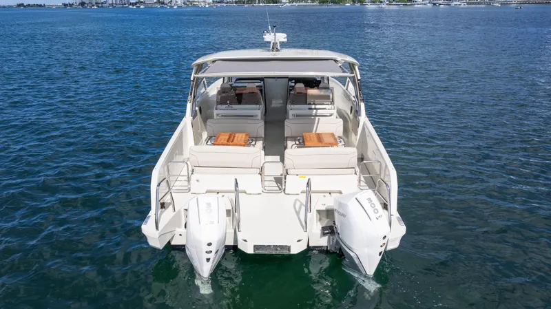  Yacht Photos Pics Luxury YOT 36 boat, 2025 model, cruising on open water.