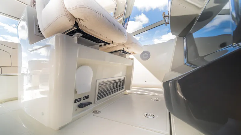  Yacht Photos Pics Modern YOT 36 boat interior, 2025 model, featuring sleek design and comfortable seating.