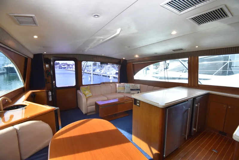 Series 60, Repainted Yacht Photos Pics Interior of a 2000 Ocean Yachts 48 Convertible yacht.