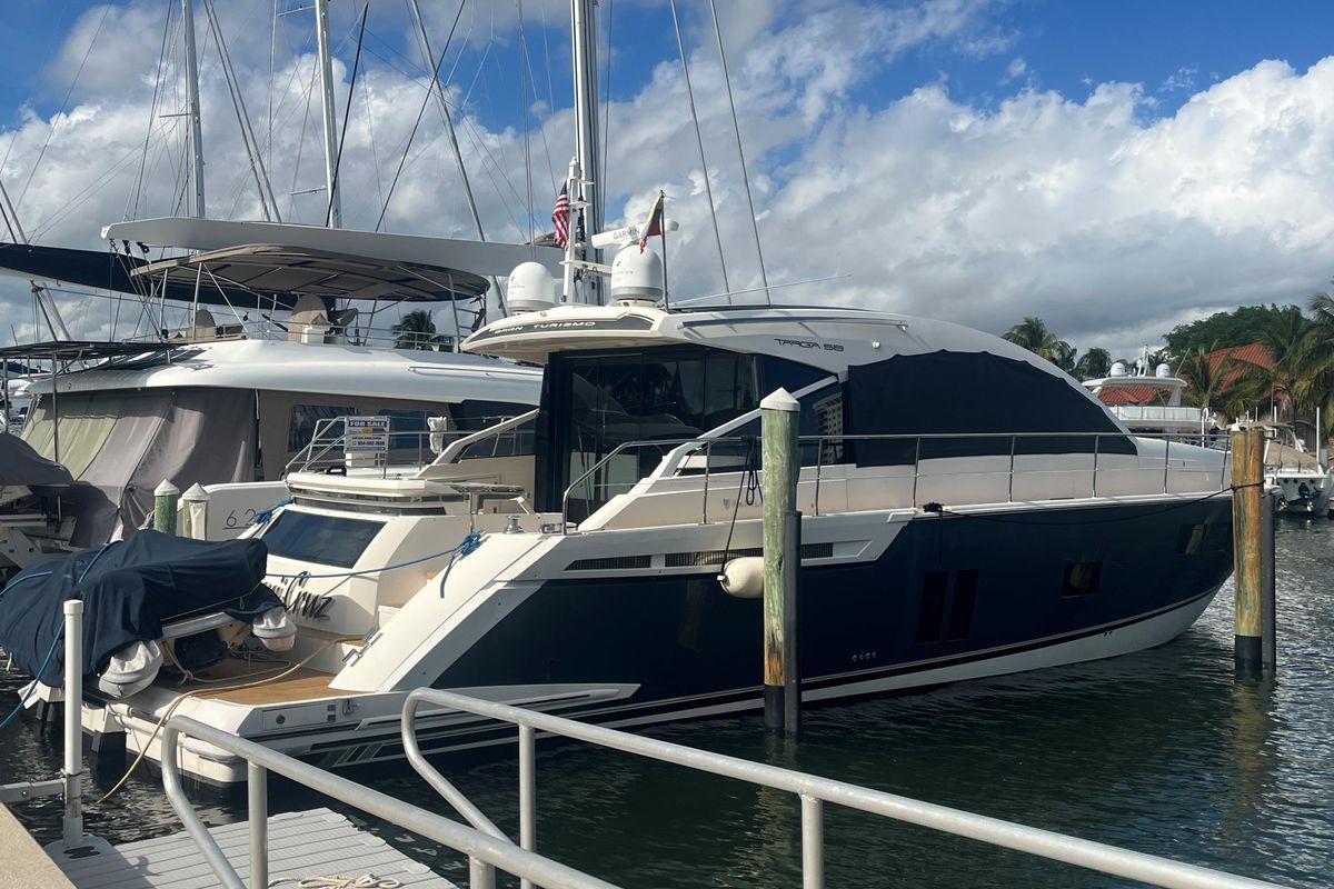 2012 Fairline 58 