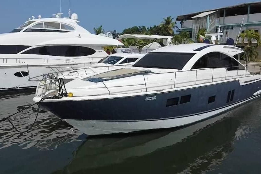 2012 Fairline 58 