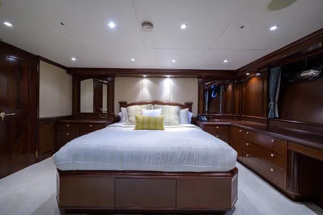 Uh Oh Yacht Photos Pics 