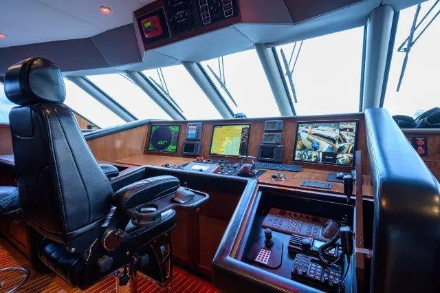 Uh Oh Yacht Photos Pics 