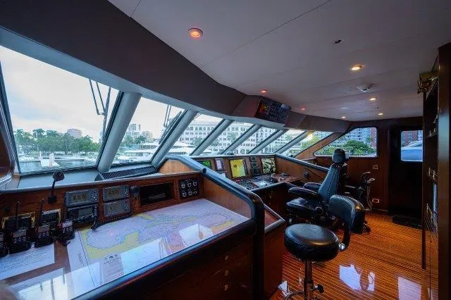 Uh Oh Yacht Photos Pics 