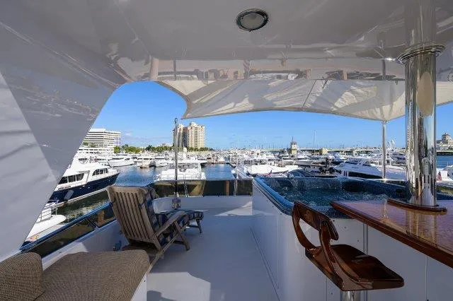 Uh Oh Yacht Photos Pics 