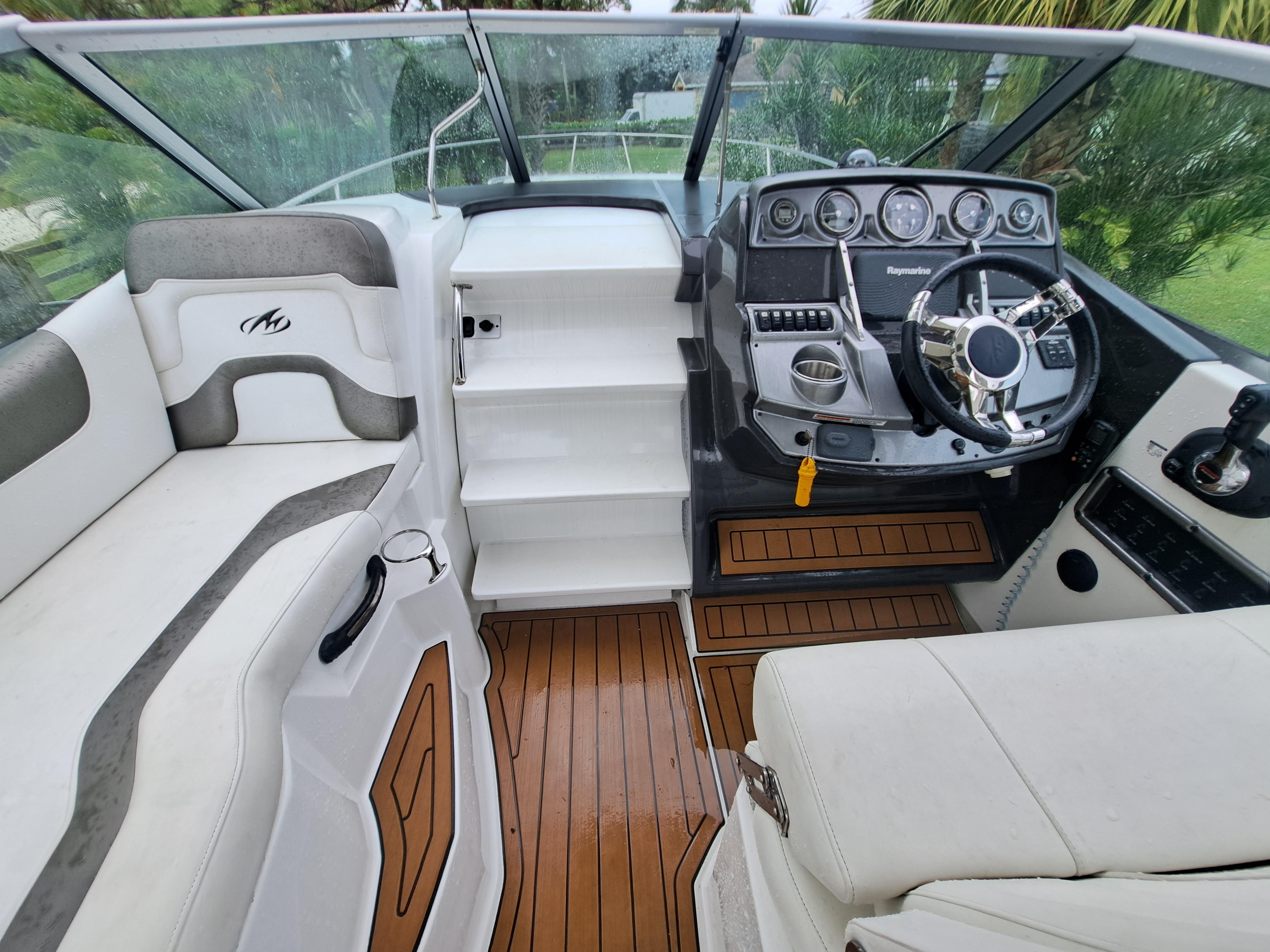 2015 monterey 295 sport yacht