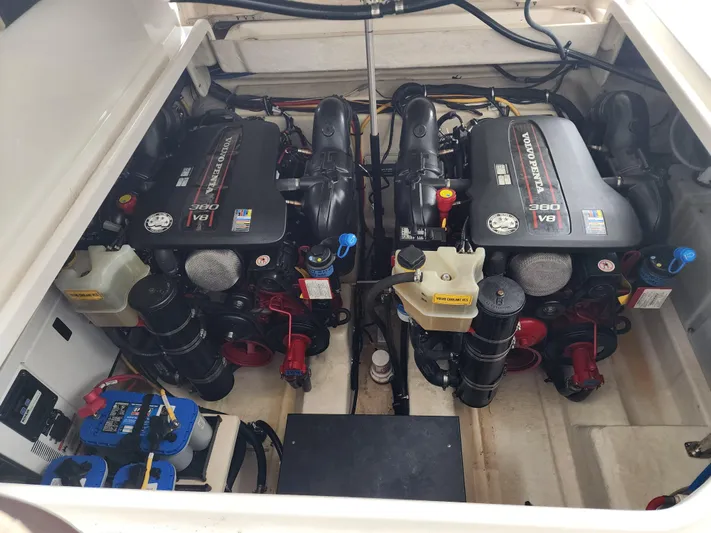  Yacht Photos Pics 2017 MONTEREY 355SY - Image 21