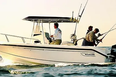 Boston Whaler 23 Outrage
