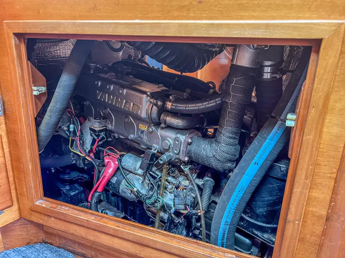 Ulrica Yacht Photos Pics Engine compartment of a 1997 Sabre 402 sailboat, featuring a Yanmar engine.