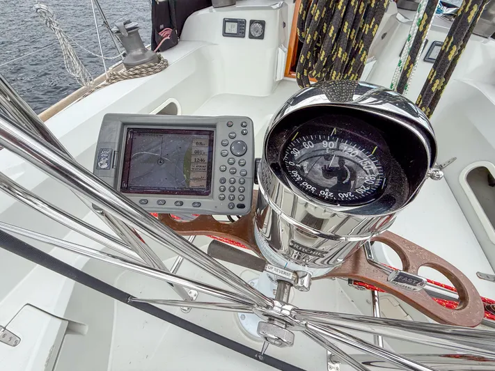 Ulrica Yacht Photos Pics Cockpit of 1997 Sabre 402 sailboat with compass and navigation system.