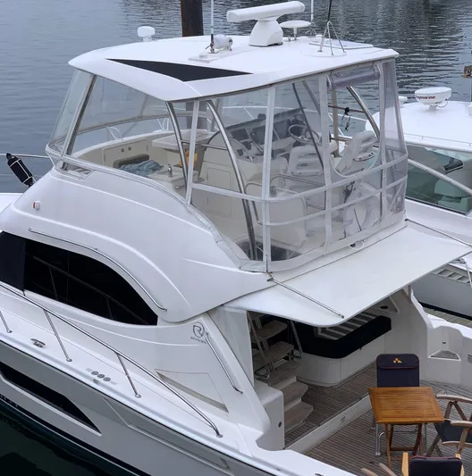  Yacht Photos Pics 2016 RIVIERA 43 FLY - Image 16