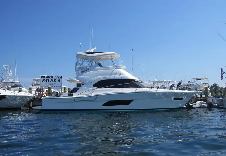  Yacht Photos Pics 2016 Riviera 43 Fly - Image 2