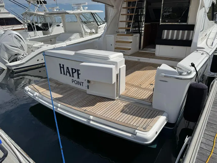  Yacht Photos Pics 2016 RIVIERA 43 FLY - Image 8