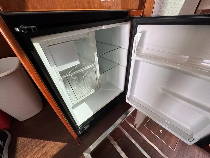  Yacht Photos Pics 2016 RIVIERA 43 FLY - Image 50