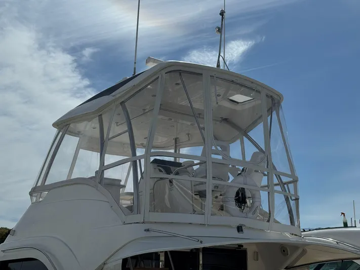  Yacht Photos Pics 2016 RIVIERA 43 FLY - Image 10