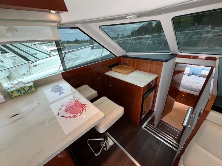  Yacht Photos Pics 2016 RIVIERA 43 FLY - Image 51