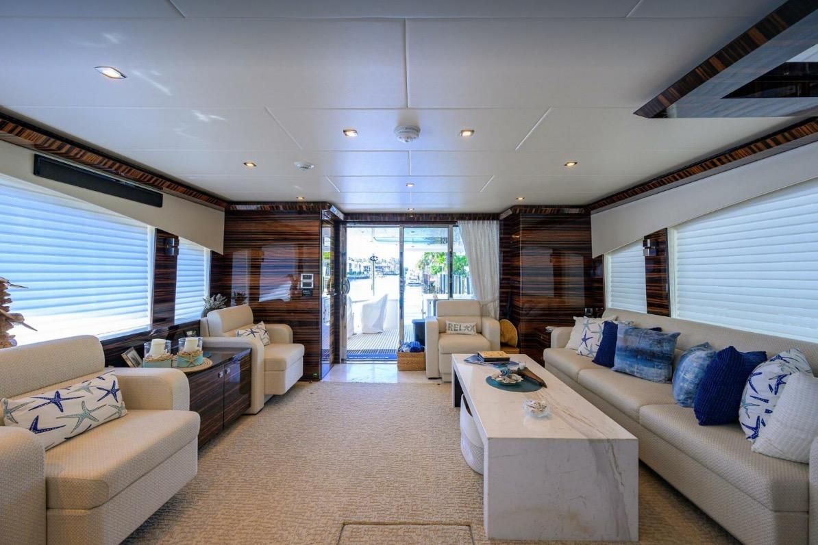 2014 Hampton 83 