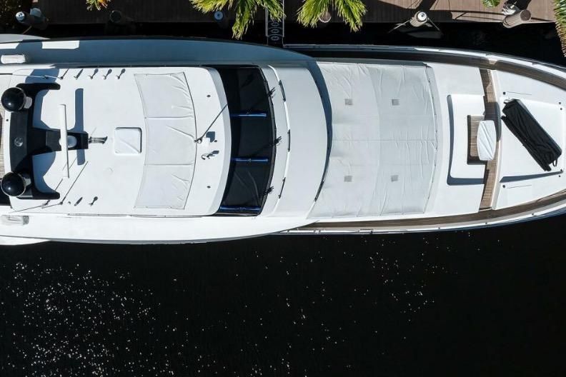 2014 Hampton 83 
