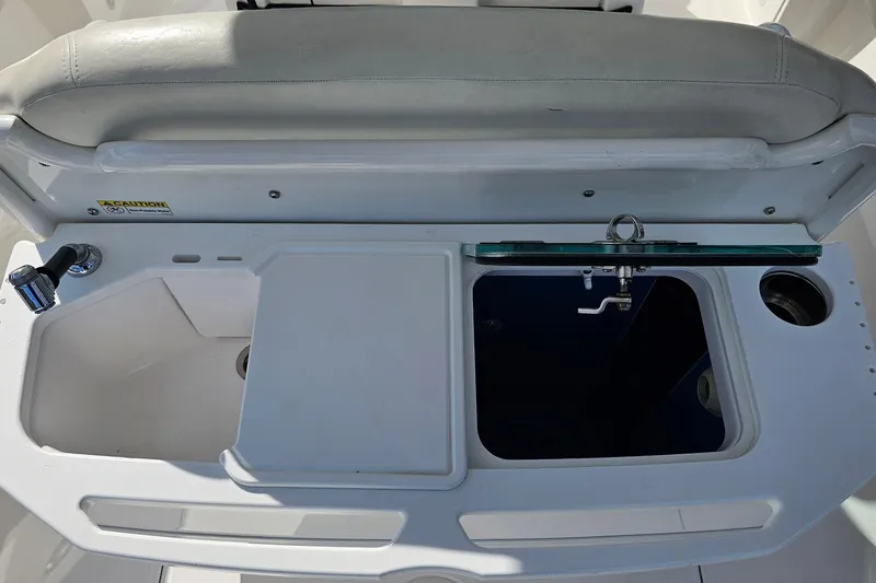  Yacht Photos Pics 2021 Everglades 273 Center Console boat sink and storage area.