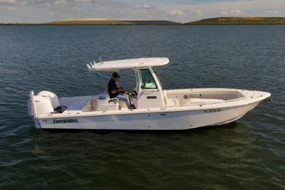 Everglades 273 Center Console
