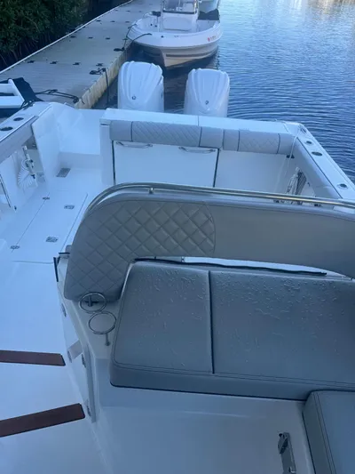  Yacht Photos Pics 2022 Pursuit 325 Os - Image 12