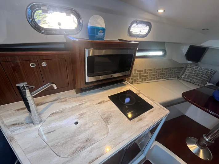  Yacht Photos Pics 2022 Pursuit 325 Os - Image 27