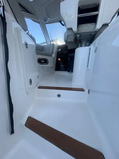  Yacht Photos Pics 2022 Pursuit 325 Os - Image 18