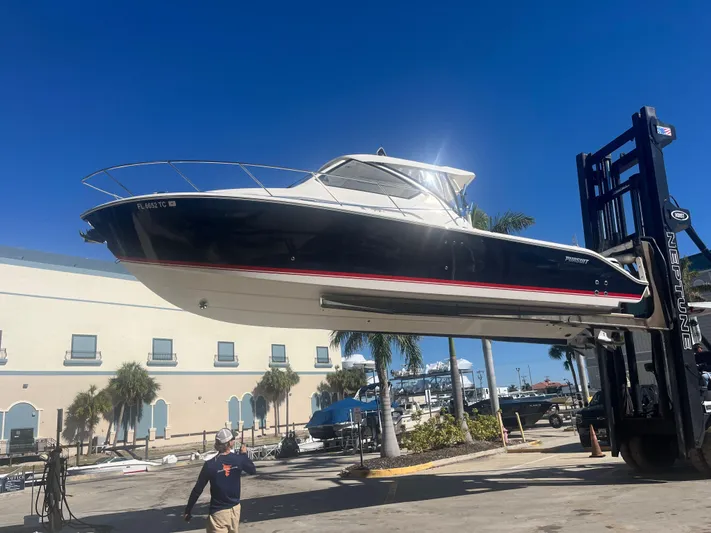  Yacht Photos Pics 2022 Pursuit 325 Os - Image 4