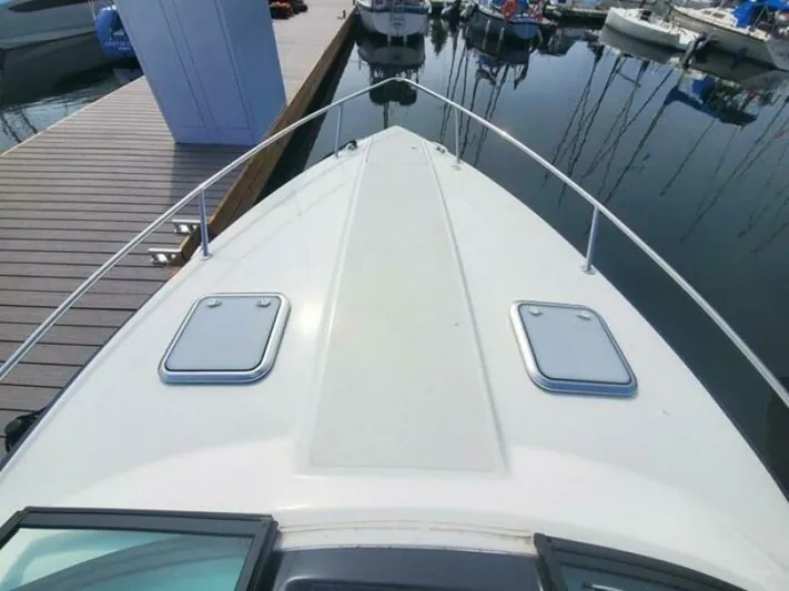  Yacht Photos Pics 2017 Formula 310SS boat bow view at marina dock.