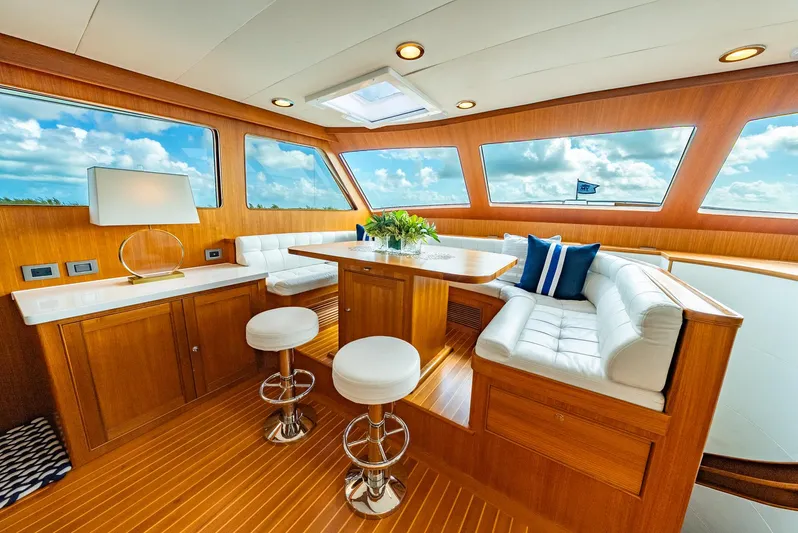 Beth Ann Yacht Photos Pics Dinette