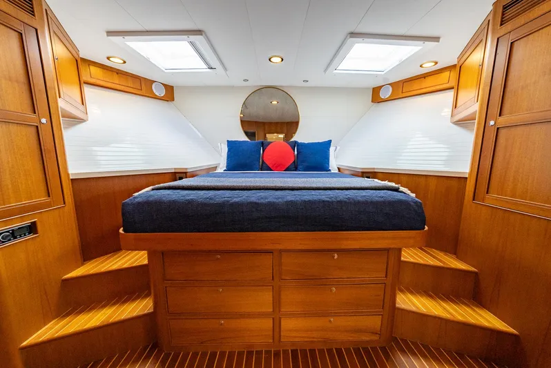 Beth Ann Yacht Photos Pics VIP