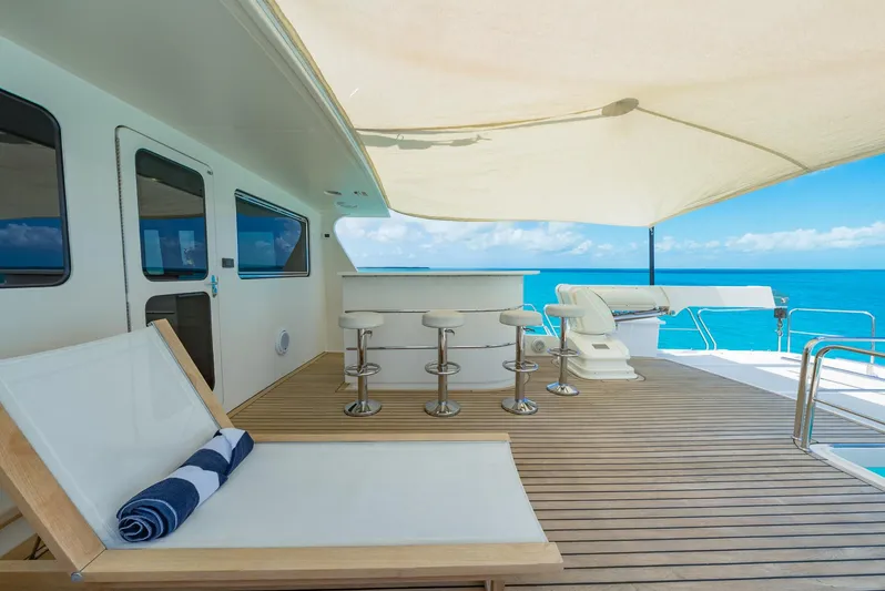 Beth Ann Yacht Photos Pics Sundeck