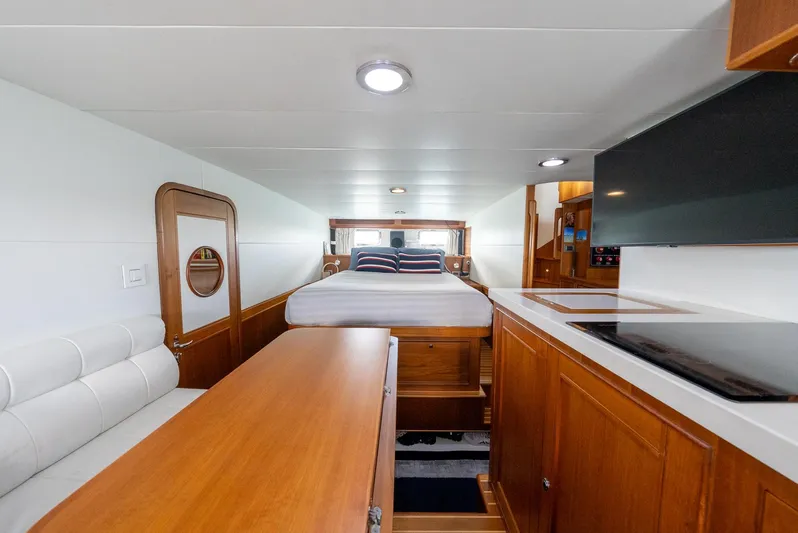 Beth Ann Yacht Photos Pics Crew Quarters