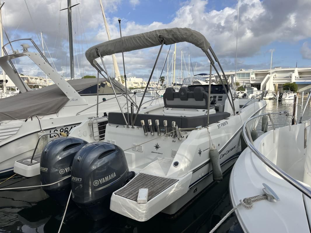 2019 Jeanneau Cap Camarat 9.0 CC