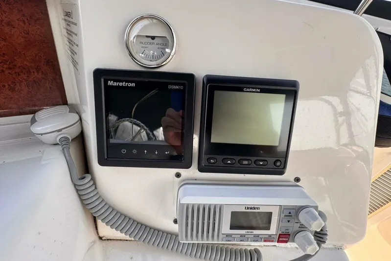  Yacht Photos Pics Control panel of a 2004 Silverton 35 Motor Yacht with Maretron and Garmin displays.