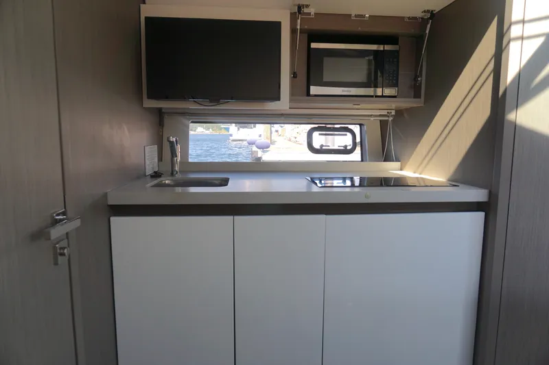 War Downs Eagle Yacht Photos Pics 2022 beneteau grand turismo 41 war downs eagle Galley