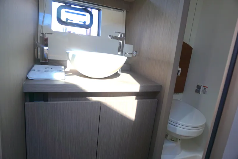 War Downs Eagle Yacht Photos Pics 2022 beneteau grand turismo 41 war downs eagle Head