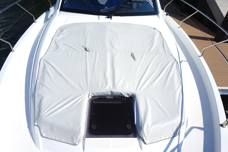 War Downs Eagle Yacht Photos Pics 2022 Beneteau Grand Turismo 41 War Downs Eagle Bow