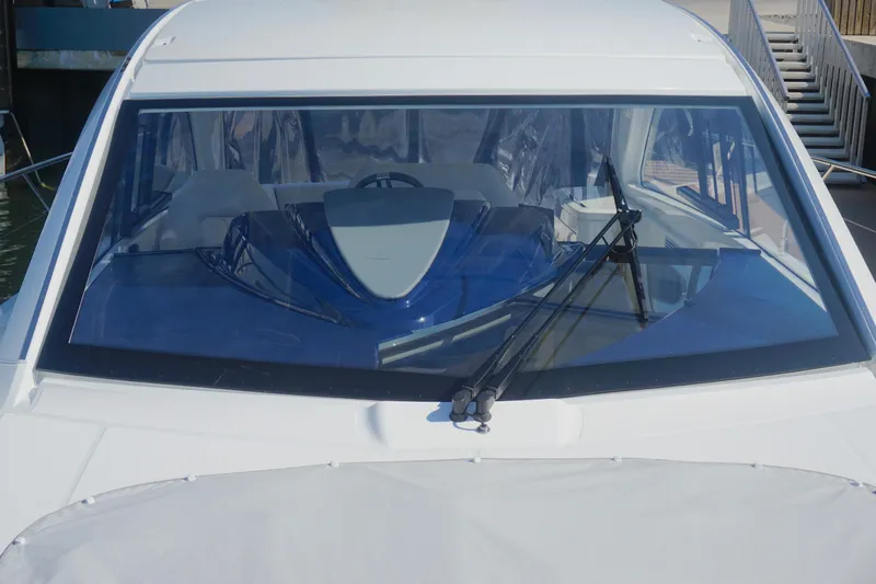 War Downs Eagle Yacht Photos Pics 2022 Beneteau Grand Turismo 41 War Downs Eagle Windshield