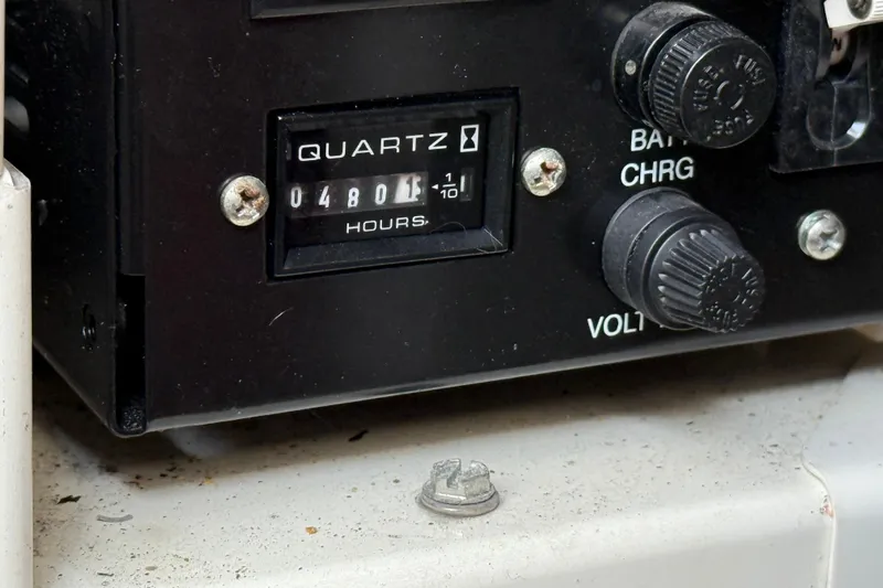  Yacht Photos Pics Hour meter display on 2004 Cruisers Yachts 3672, showing 4801 hours.