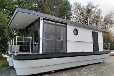 2023 Waterbus Houseboat Independent 10