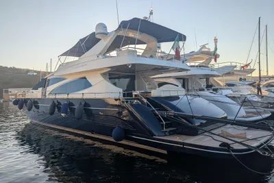Riva 85 Opera
