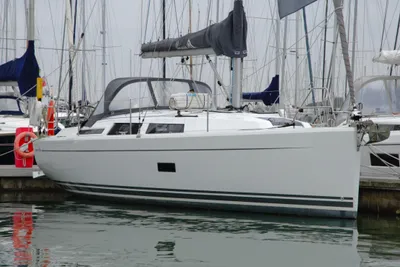 Hanse 348
