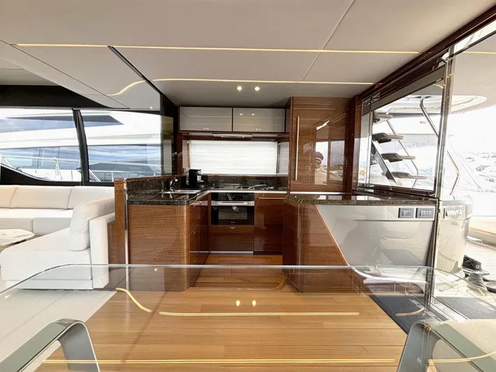 Alexandra II Yacht Photos Pics Princess S78 2021 sportsfly flybridge open