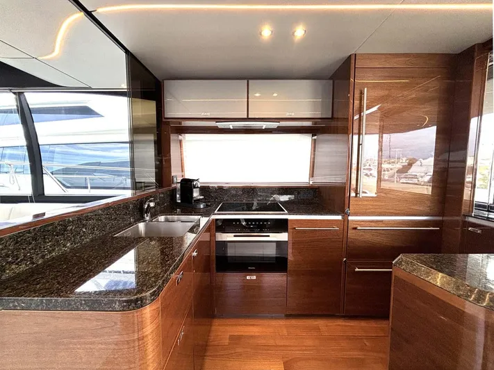 Alexandra II Yacht Photos Pics Princess S78 2021 sportsfly flybridge open