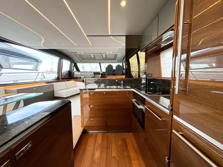 Alexandra II Yacht Photos Pics Princess S78 2021 sportsfly flybridge open